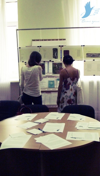 Художник Краснова Тетяна; Художник Маріанна Маслова на виставці Ірини Мохової